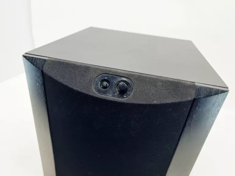 subwoofer-yamaha-ns-sw300-aktywny-250w-czarny-kod-producenta-ns-sw300