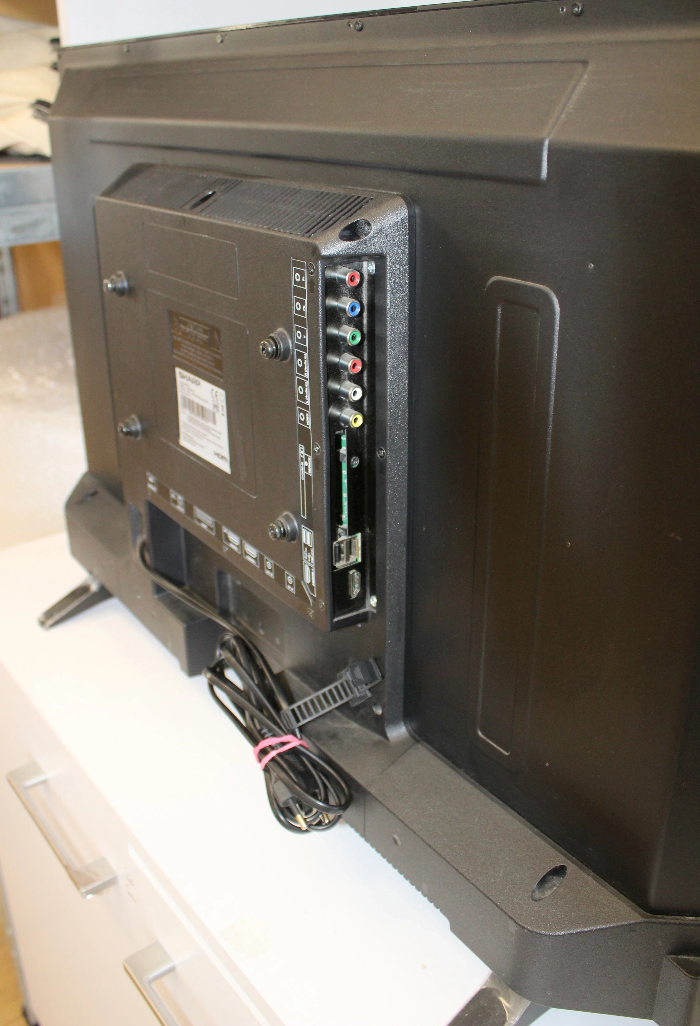 telewizor-sharp-32-aquos-lc-32che4042e-pilot-stan-11323-2