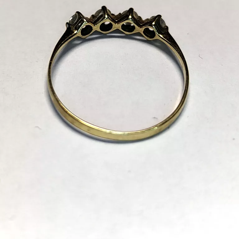 WYRÓB JUBILERSKI UŻYWANY PIERŚCIONEK 1,35G