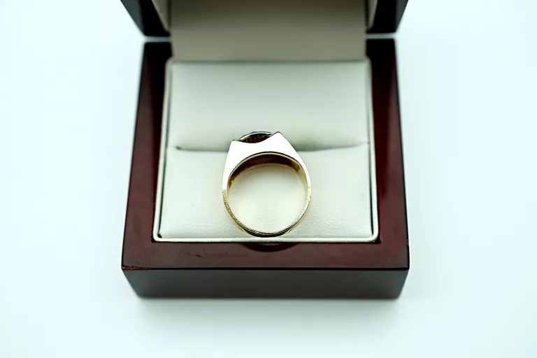 ZŁOTY PIERŚCIONEK Z BRYLANTAMI PR: 585 5.50G 0.12CT R: 11 14K CERTYFIKAT