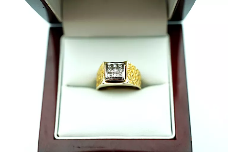 ZŁOTY PIERŚCIONEK Z BRYLANTAMI PR: 585 5.50G 0.12CT R: 11 14K CERTYFIKAT