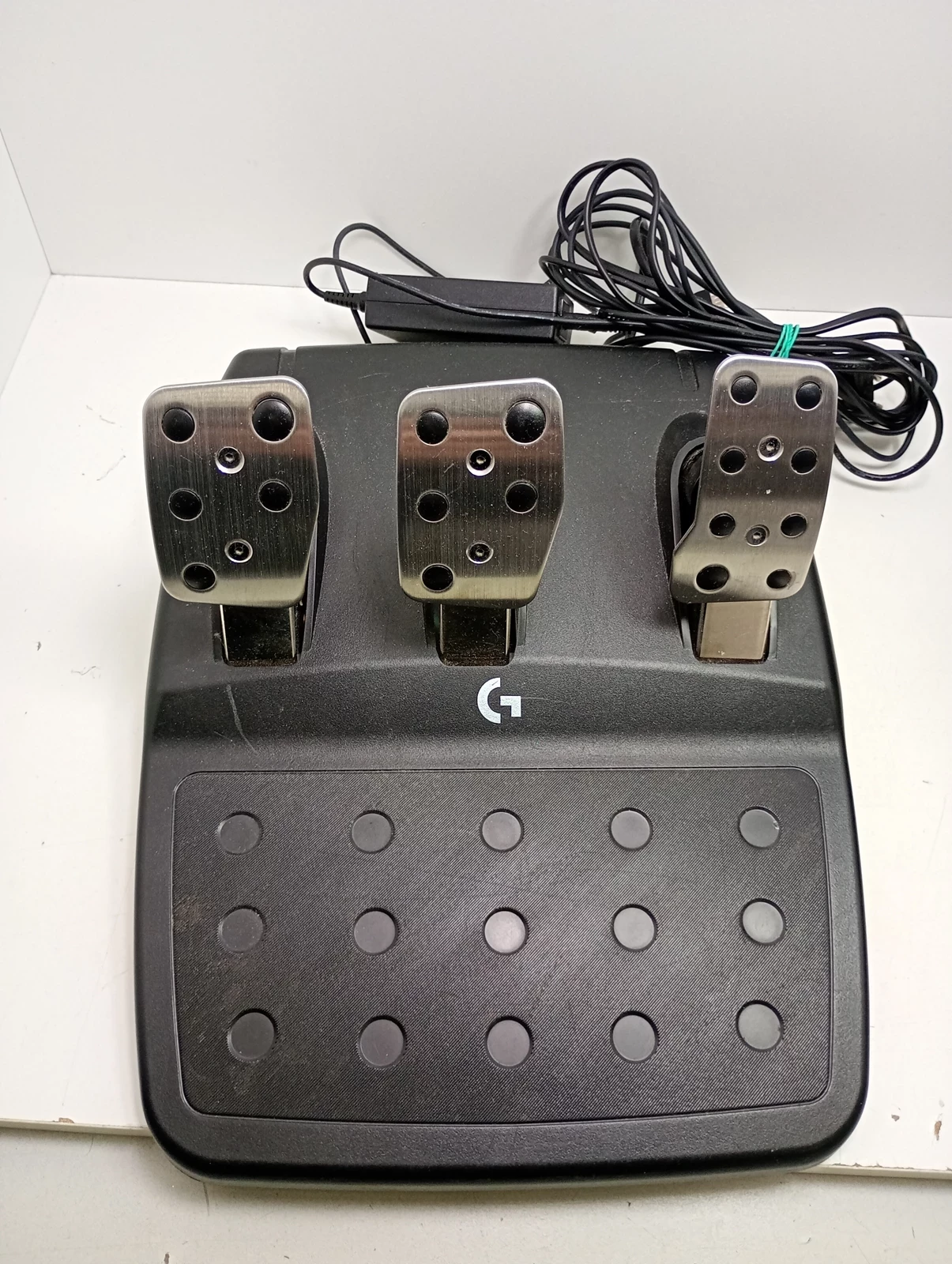 logitech-kierownica-z-pedalami-g923-ps4pc-941-000149-waga-produktu-z-opakowaniem-jednostkowym-7750