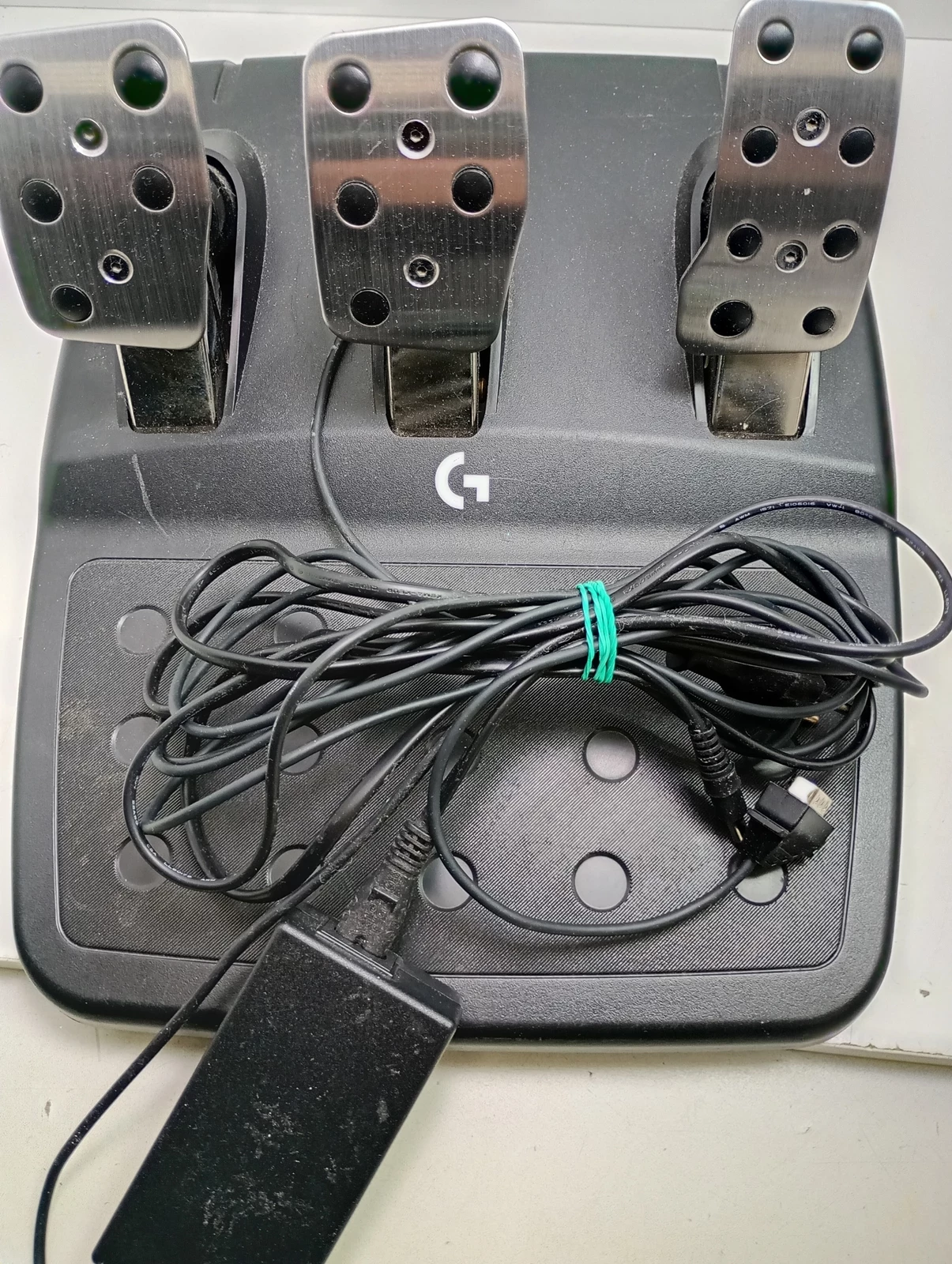 logitech-kierownica-z-pedalami-g923-ps4pc-941-000149-certyfikaty-zgodnosci-218669-1