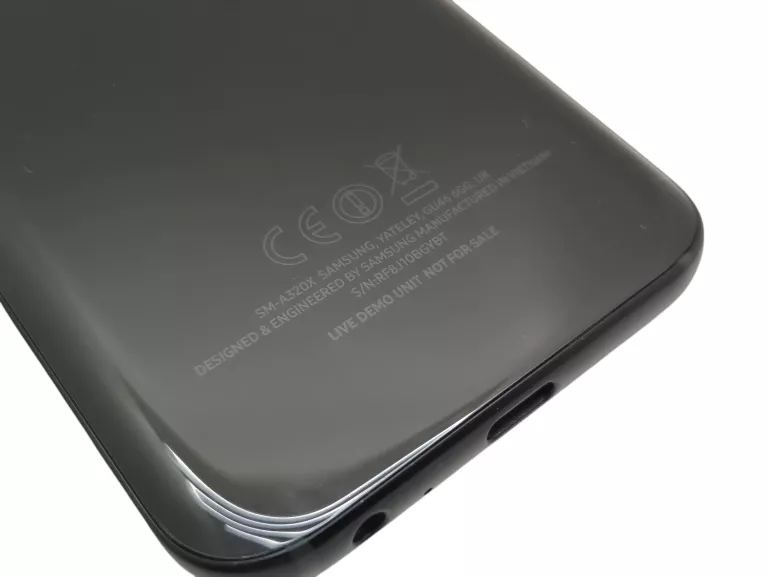 smartfon-samsung-galaxy-a3-2017-2-gb-16-gb-4g-lte-czarny-stan-11323-2