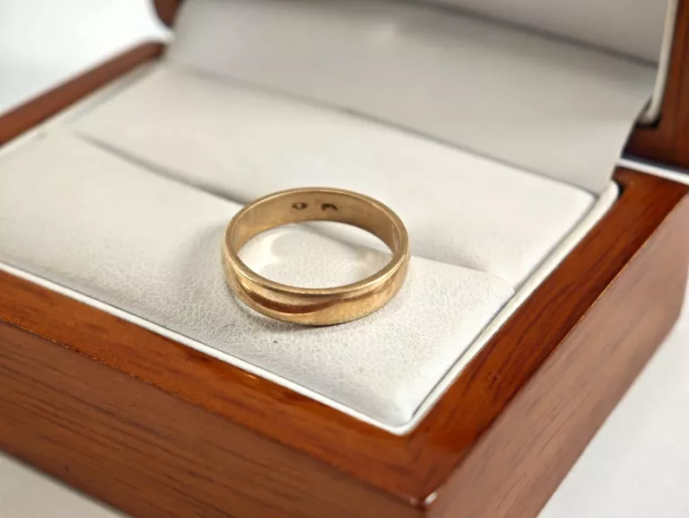 ZŁOTA OBRĄCZKA 585 3,33 G ROZMIAR 12