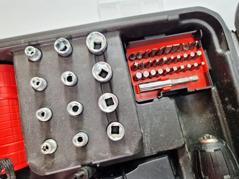 ZESTAW WKRĘTARKA ADM 12V + 2X AKU + AKCESORIA BITY WIERTŁA NASADKI WALIZKA