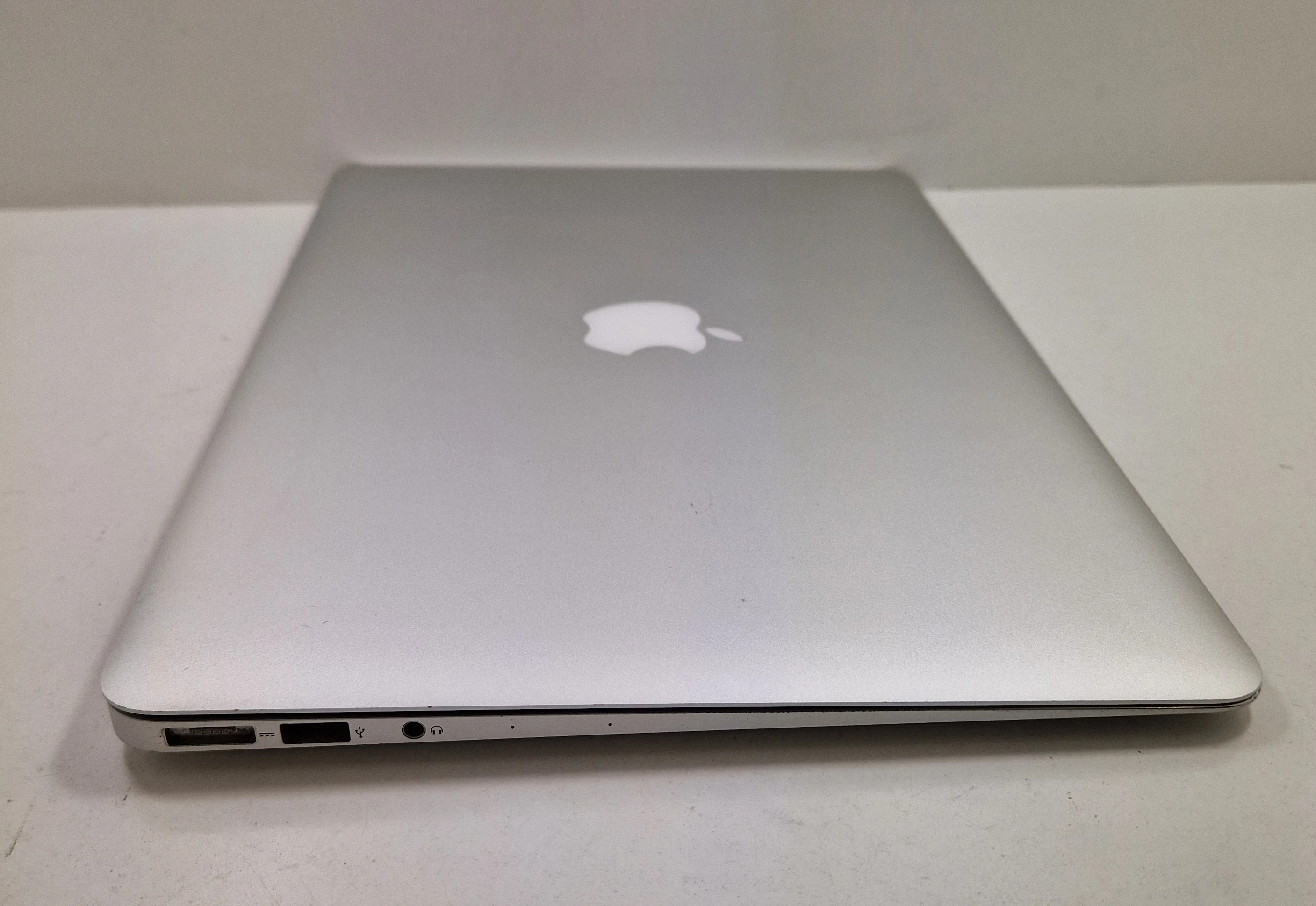 laptop-apple-macbook-air-a1466-opis-liczba-rdzeni-procesora-4329-2
