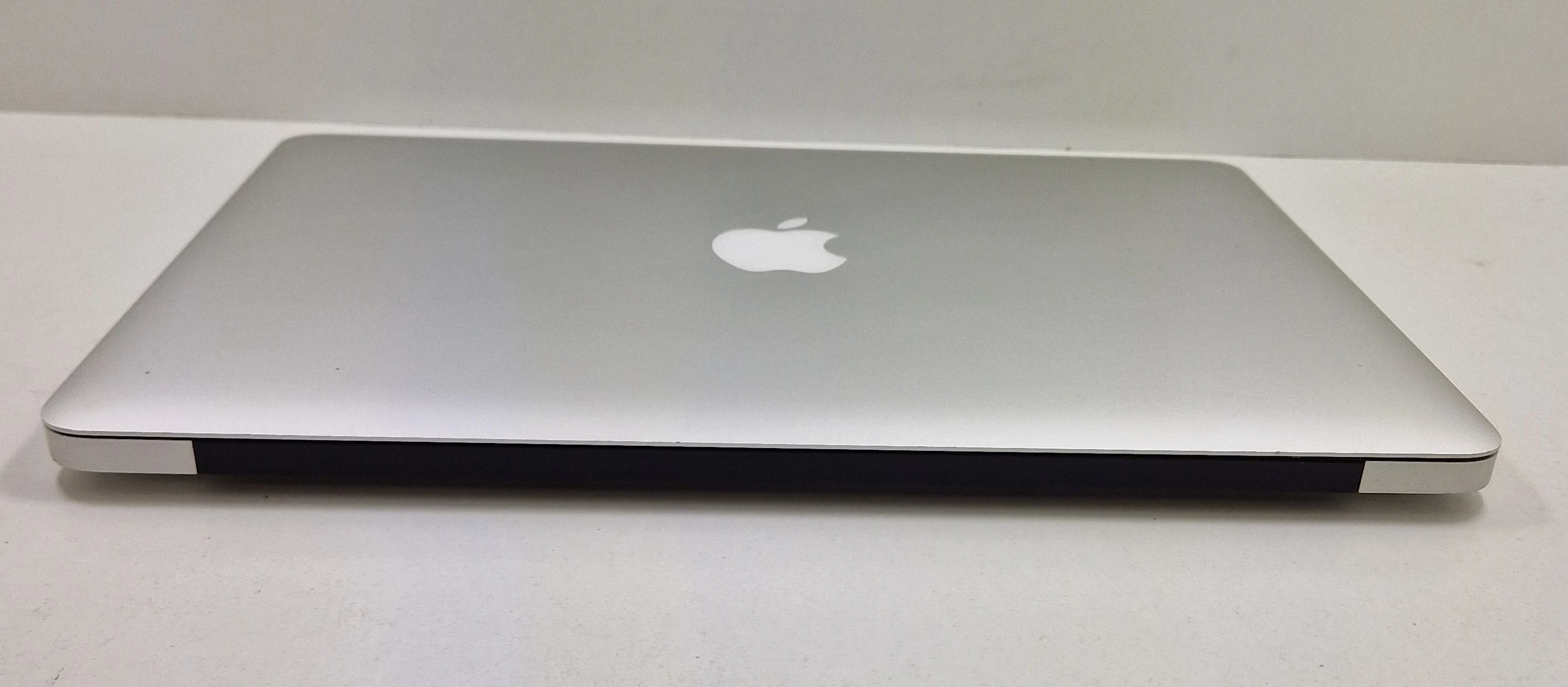 laptop-apple-macbook-air-a1466-opis-kod-producenta-bx176