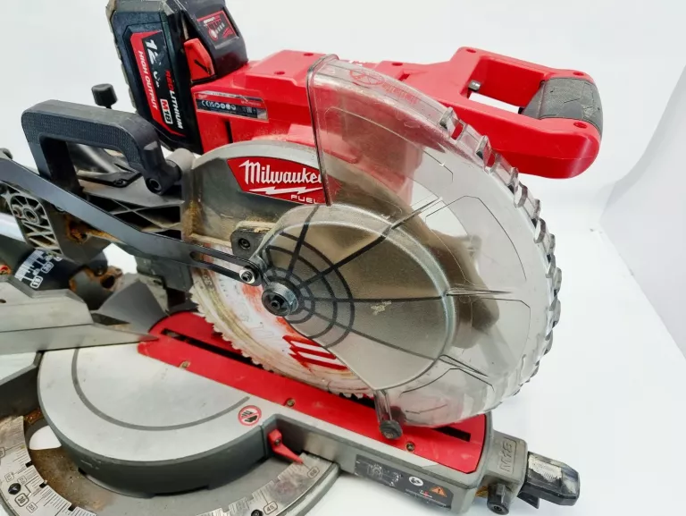 pilarka-ukosowa-m18-fms305-0-z-posuwem-milwaukee-kod-producenta-4933471122