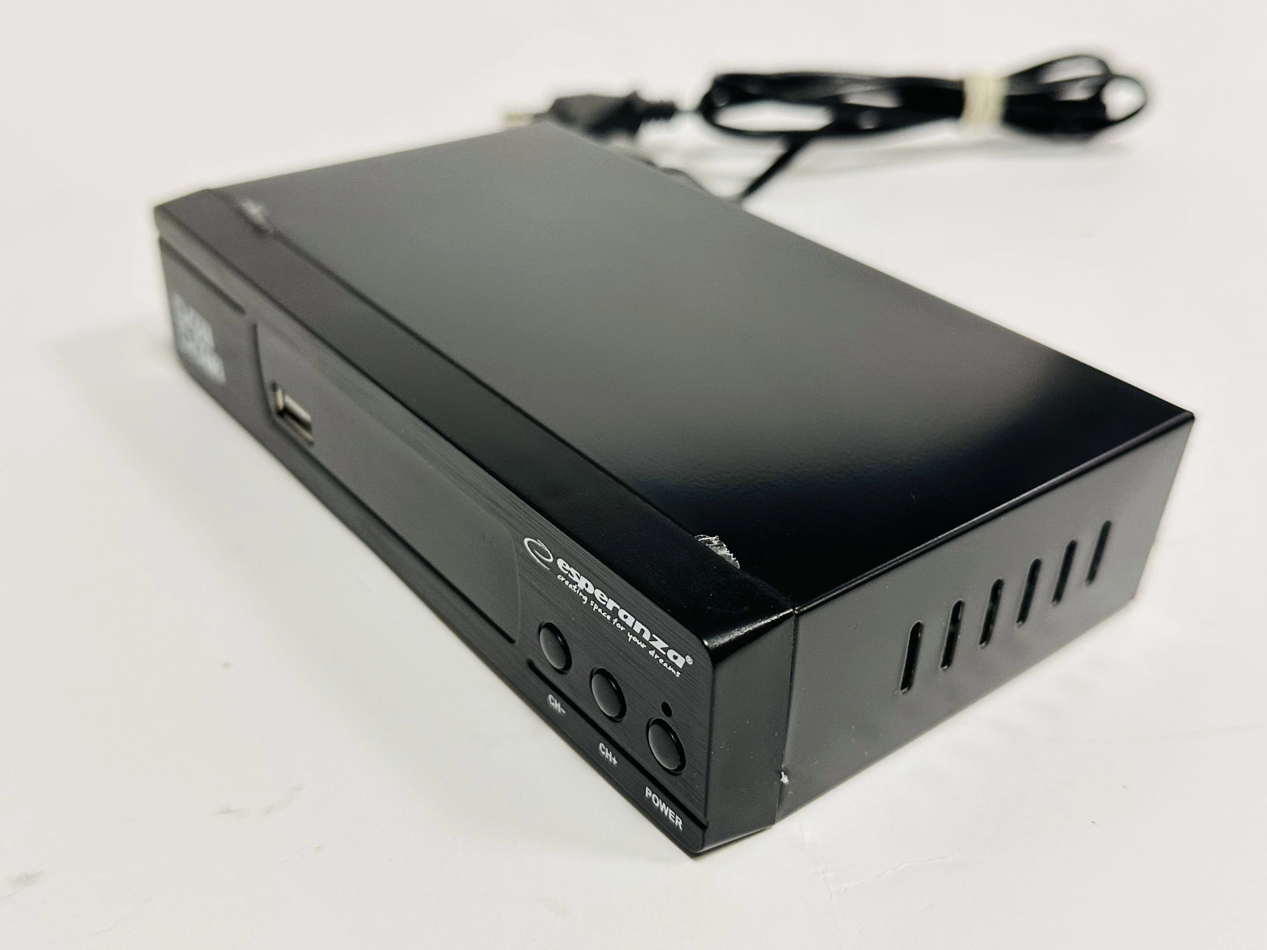 tuner-dvb-t2-esperanza-ev104-pilot-ean-gtin-5705890343439