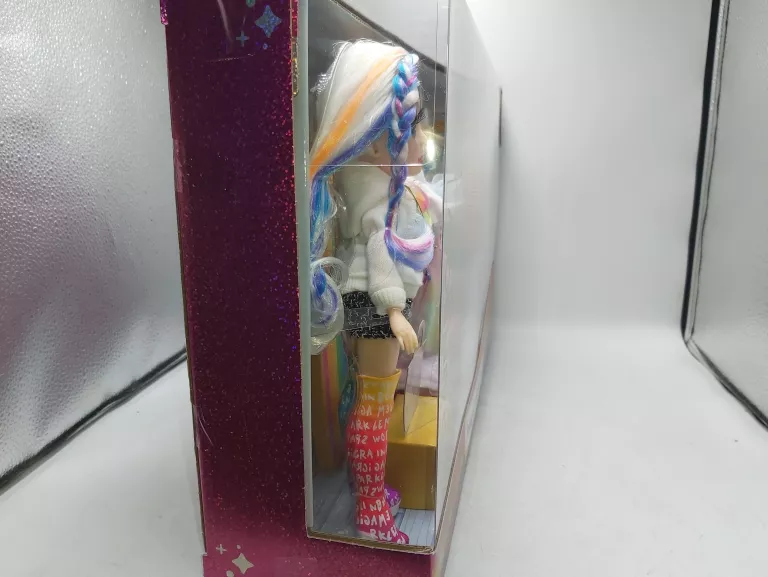 RAINBOW HIGH LALKA AMAYA - Z TĘCZOWĄ SZAFĄ I AKCESORIAMI KOMPLET