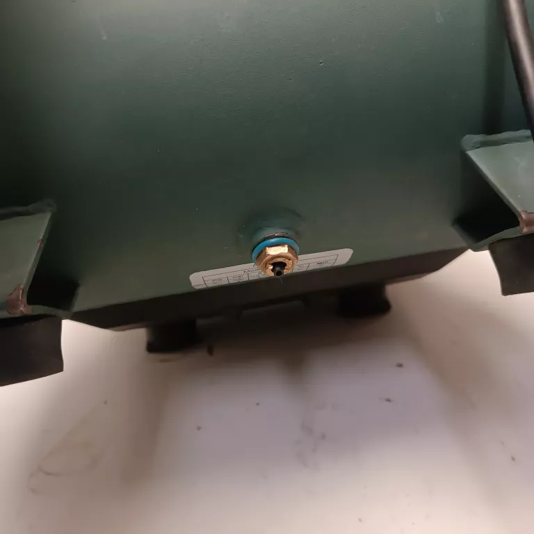 METABO KOMPRESOR SPRĘŻARKA BEZOLEJOWA BASIC 160-6 W OF 900W 6L 601501000