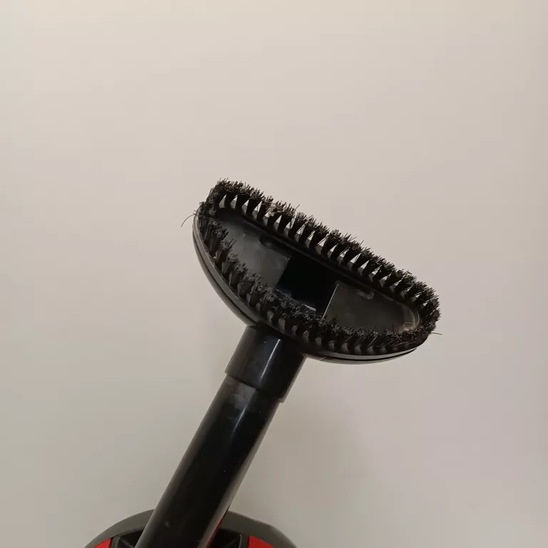 ODKURZACZ ALASKA MODEL VC1210 CZERWONY