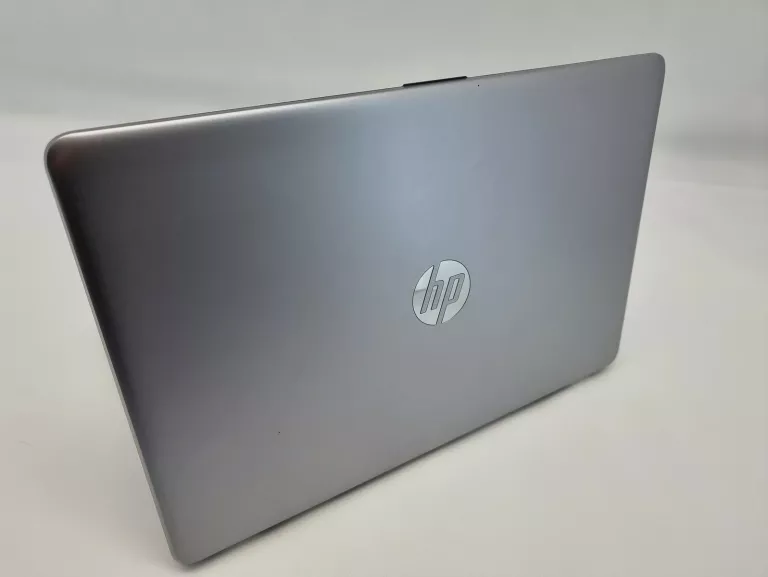 LAPTOP HP 250 G6 I5