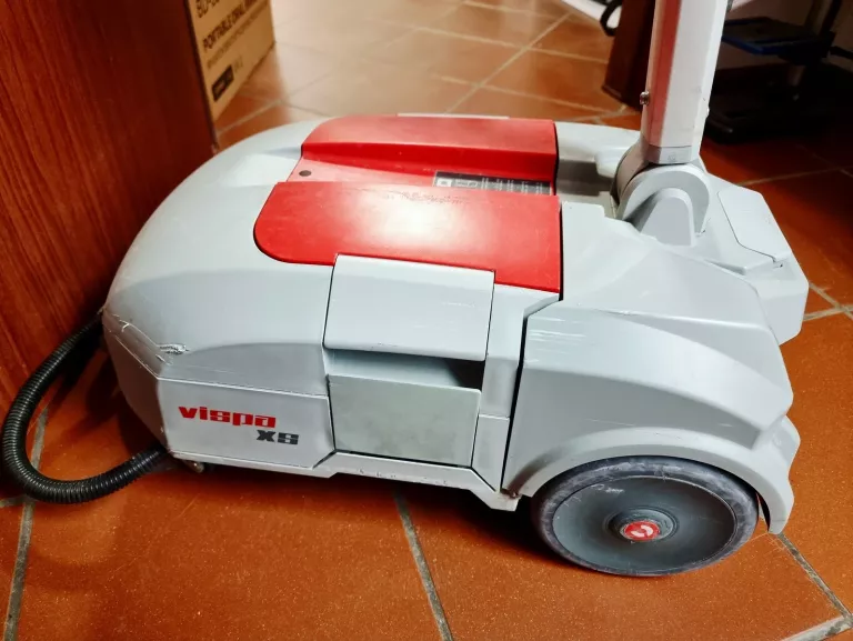 MASZYNA CZYSZCZĄCA COMAC VISPA XS B