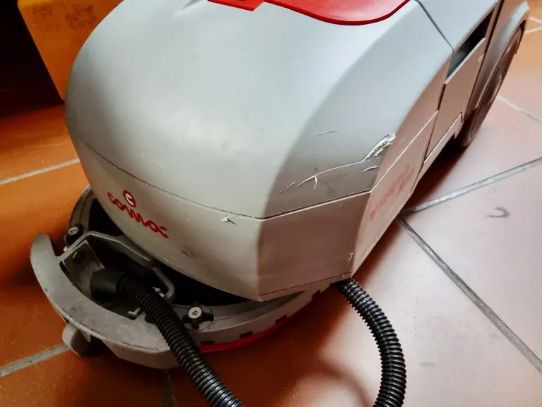 MASZYNA CZYSZCZĄCA COMAC VISPA XS B