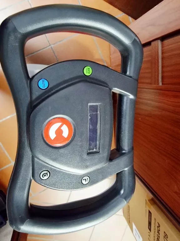 MASZYNA CZYSZCZĄCA COMAC VISPA XS B