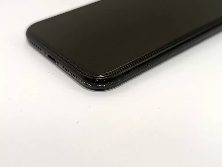 TELEFON IPHONE XR 3/64GB BAT.80%