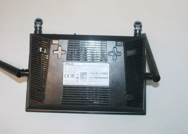 ROUTER ASUS RT AC1300G PLUS