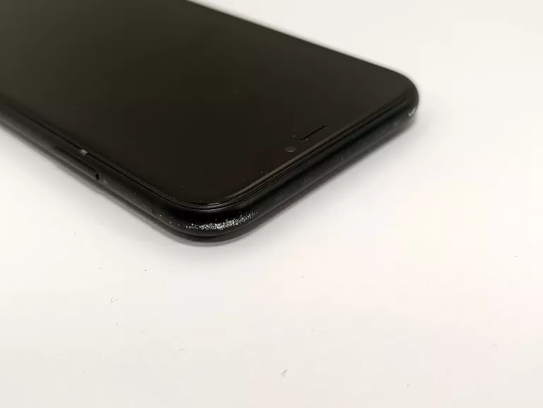 TELEFON IPHONE XR 3/64GB BAT.80%