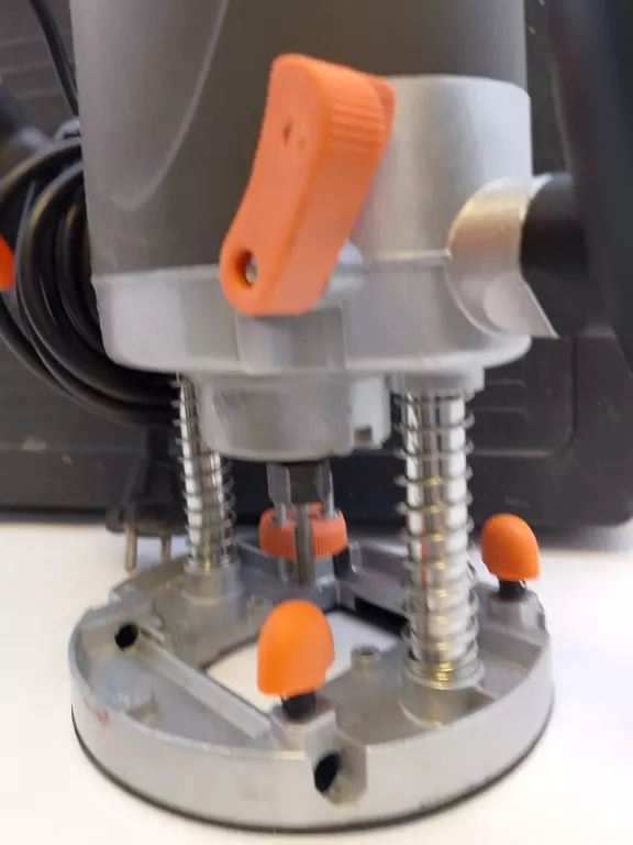 FREZARKA CHALLENGE MR7236