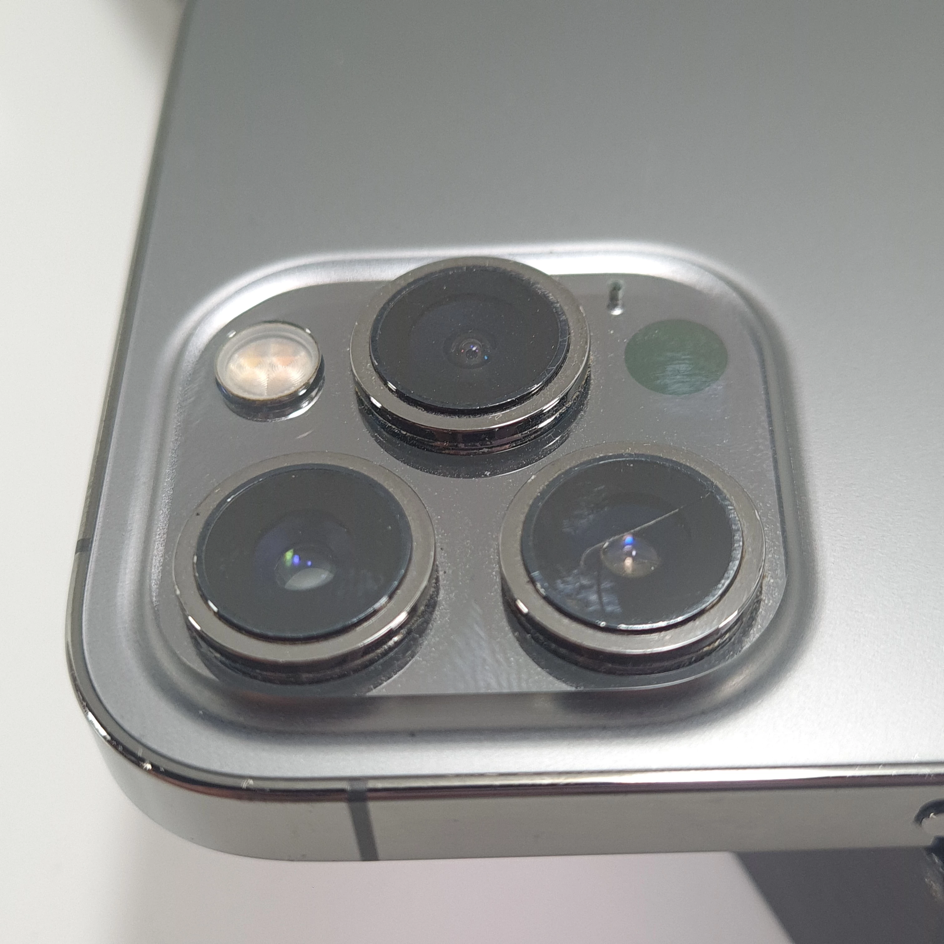 apple-iphone-12-pro-max-256gb-szary-bat-74-wbudowana-pamiec-202869-214185