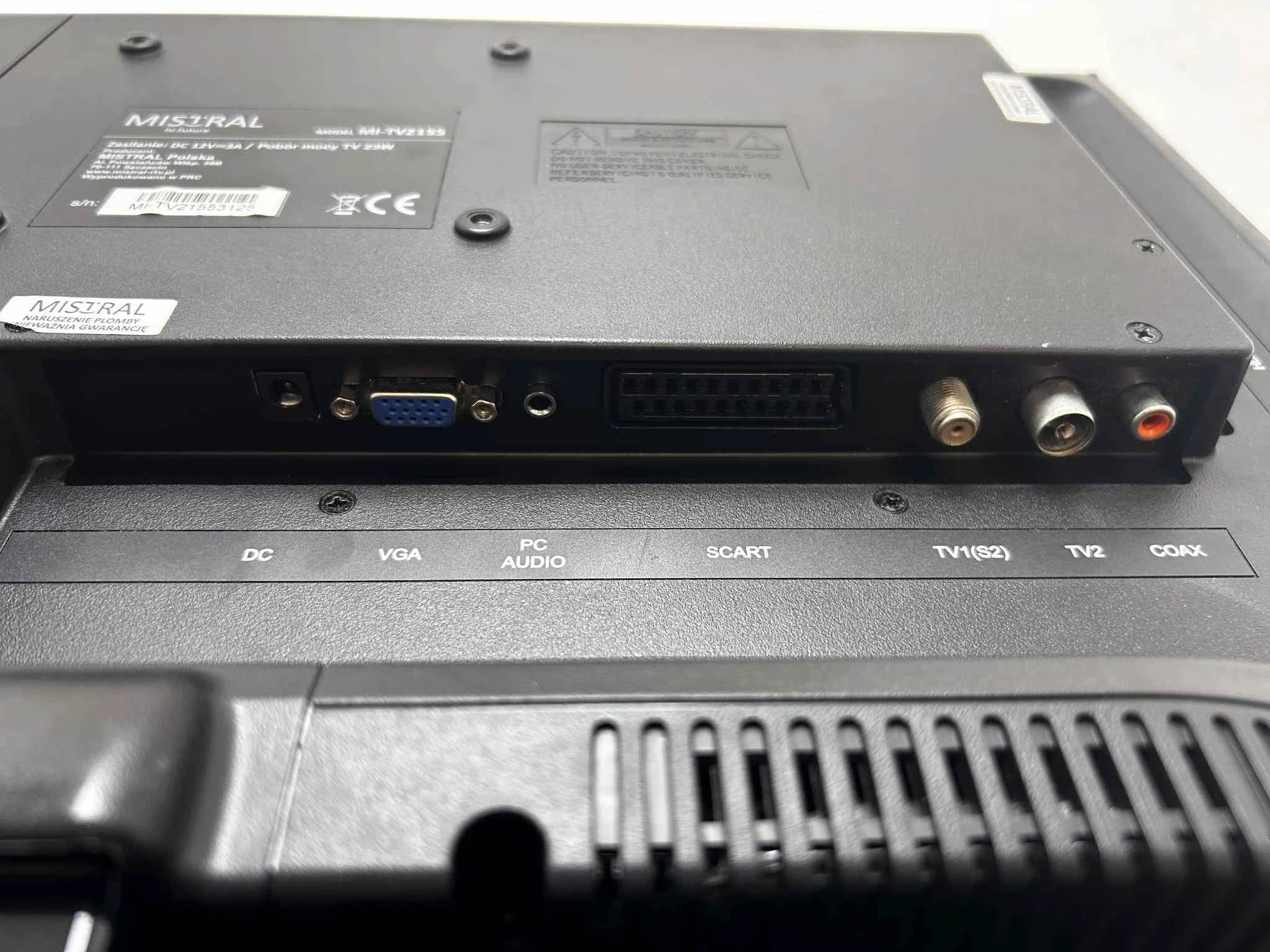 telewizor-samochodowy-12v-24v-215-mistral-mi-tv2155hd-m1-format-hd-129294-2