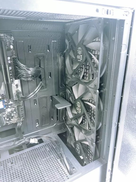 KOMPUTER SMX BATTLESTATION M4B R5-5600/32GB/1TB