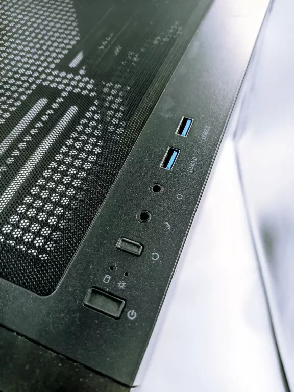 KOMPUTER SMX BATTLESTATION M4B R5-5600/32GB/1TB