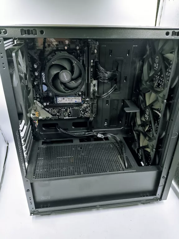 KOMPUTER SMX BATTLESTATION M4B R5-5600/32GB/1TB