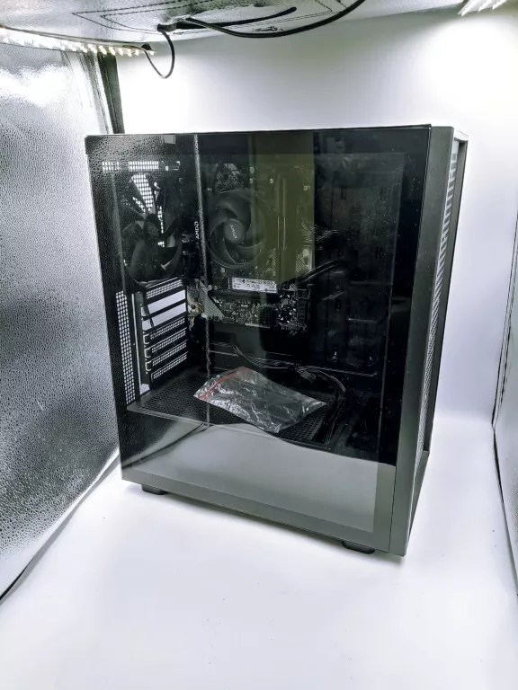 KOMPUTER SMX BATTLESTATION M4B R5-5600/32GB/1TB