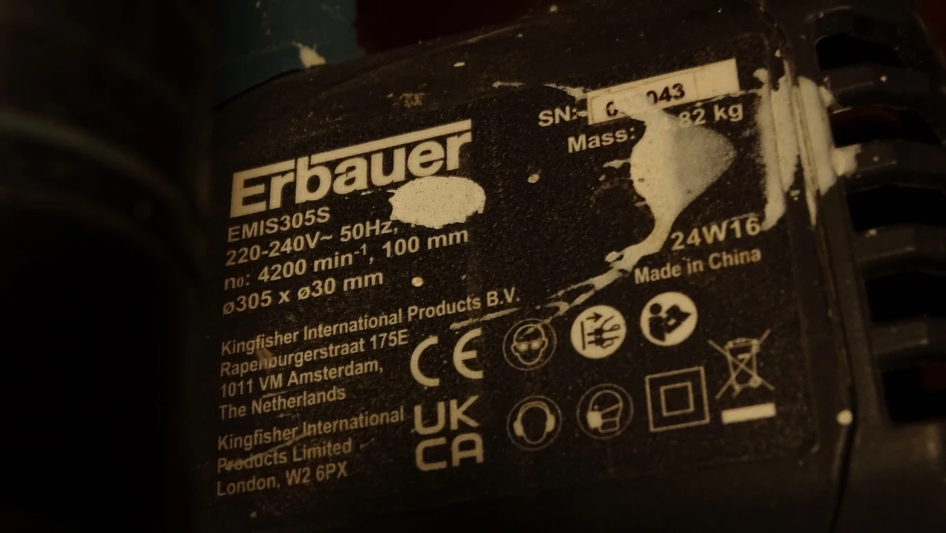 pila-ukosnica-erbauer-emis305s-1800w-305mm-napiecie-akumulatora-23000