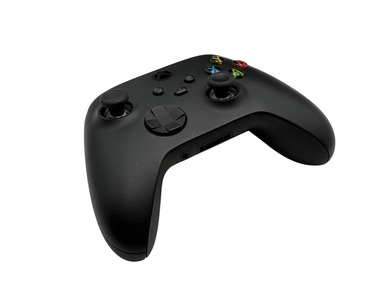 konsola-microsoft-xbox-one-500gb-model-1540-kontroler-1914-4-gry-rodzaje-odtwarzanych-nosnikow-205982-4