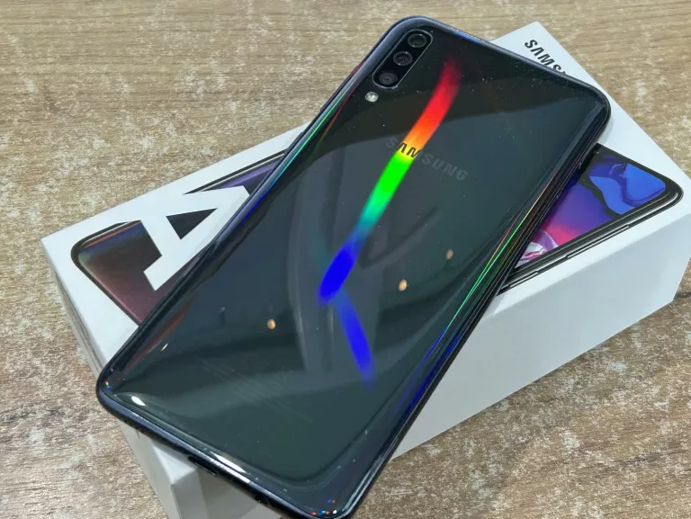 TELEFON SAMSUNG GALAXY A70 128GB KOMPLET