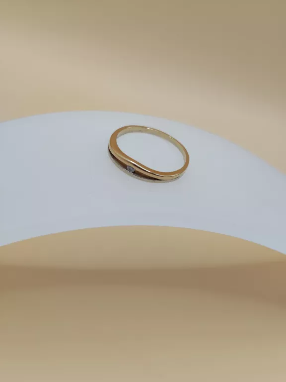 ZŁOTY PIERŚCIONEK Z BRYLANTEM - CERTYFIKAT 750 2,09G R13