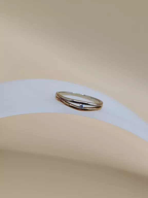 ZŁOTY PIERŚCIONEK Z BRYLANTEM - CERTYFIKAT 750 2,09G R13