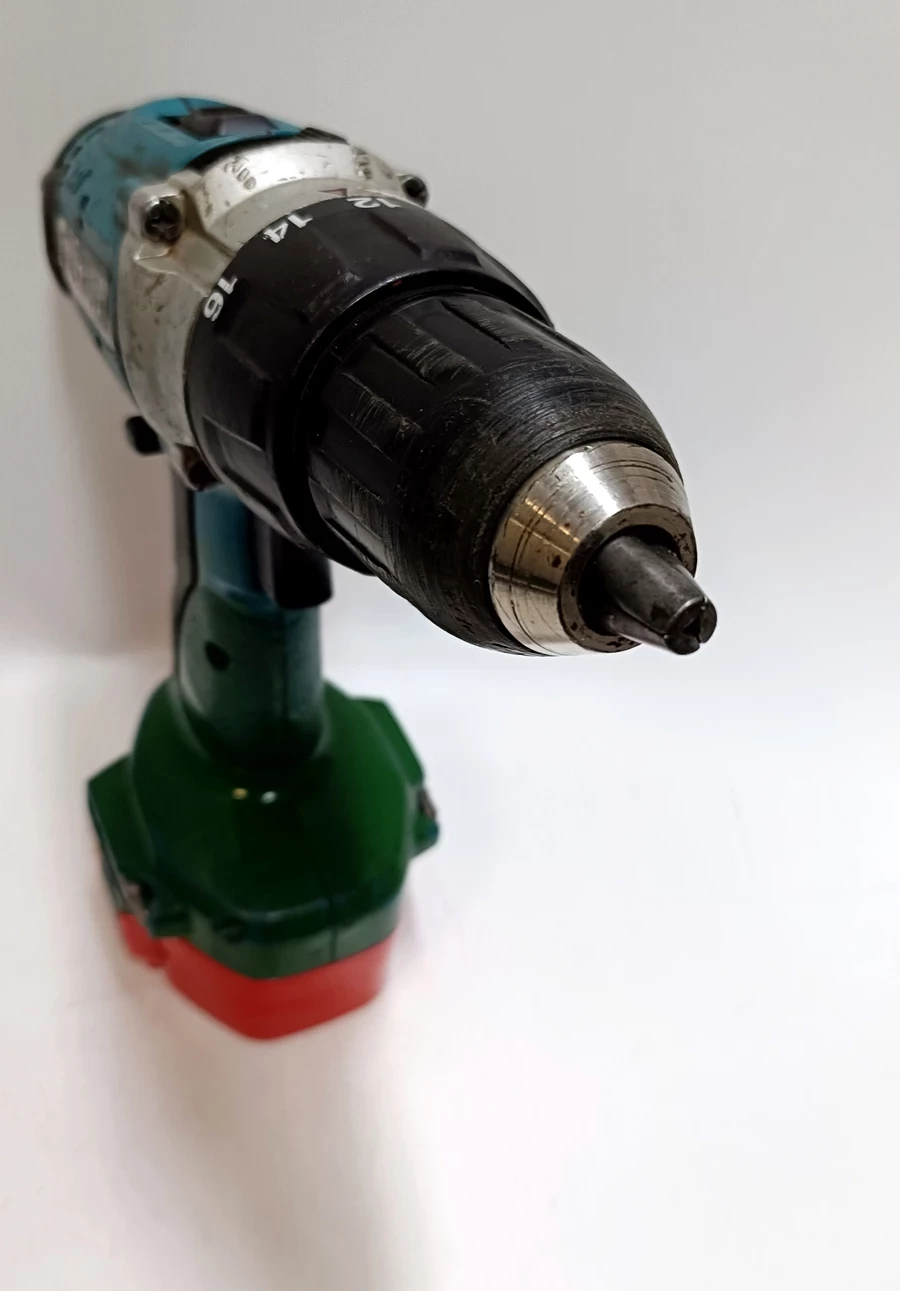 wkretarka-makita-6339d-144v-ladowarka-rodzaj-silnika-204657-221325