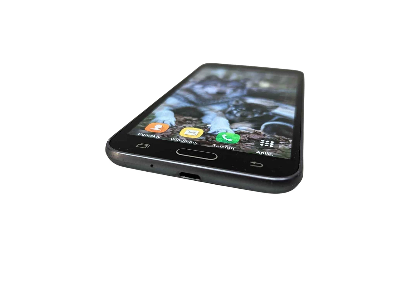 samsung-galaxy-j3-2016-15-gb-8-gb-4g-najlepsza-cena-przekatna-ekranu-500