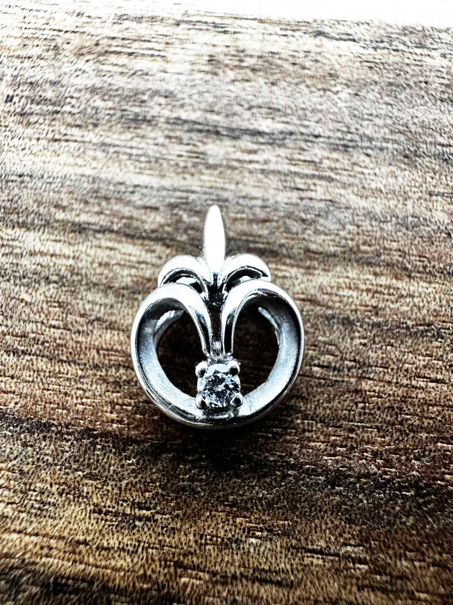 zawieszka-biale-zloto-137g585-ean-gtin-5903710016673