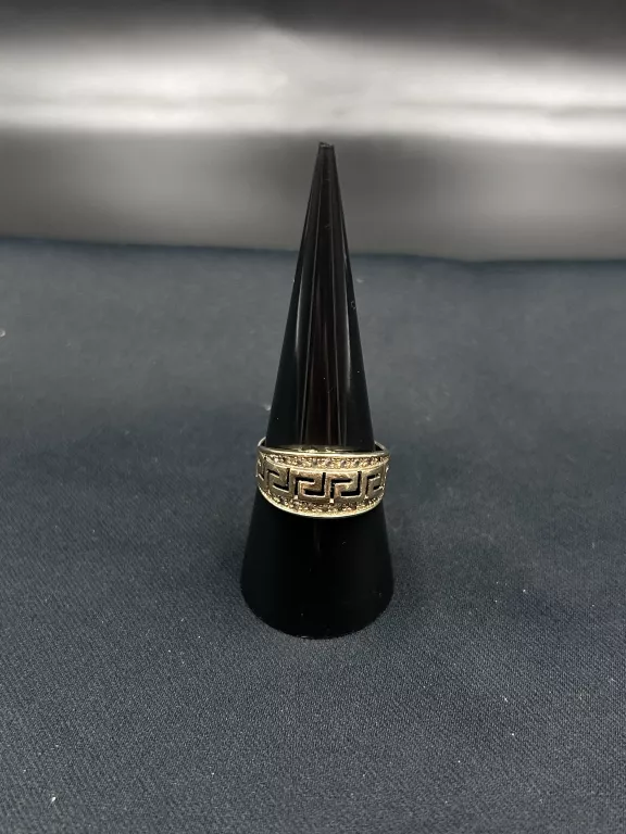 PRZEPIĘKNY ZŁOTY PIERŚCIONEK 333/8K/3,25G/R. 21