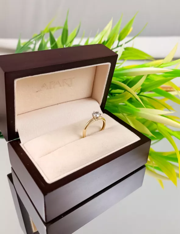 ZŁOTY PIERŚCIONEK 1,66 G 585