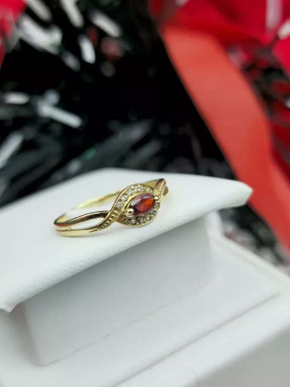 ZŁOTY PIERŚCIONEK 1,26G 585 R. 17