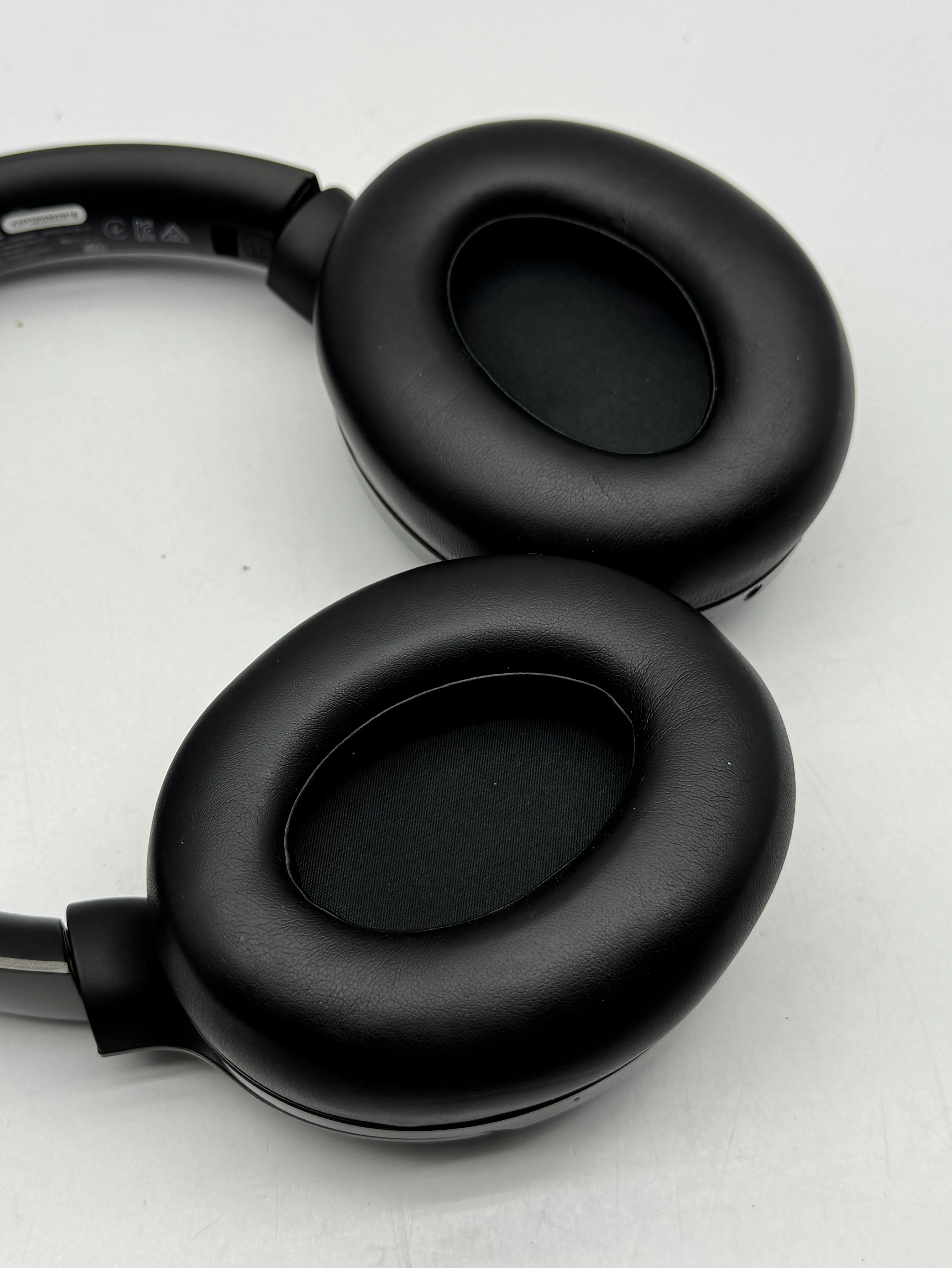 sluchawki-nauszne-philips-taph805bk-anc-czarny-stan-11323-2