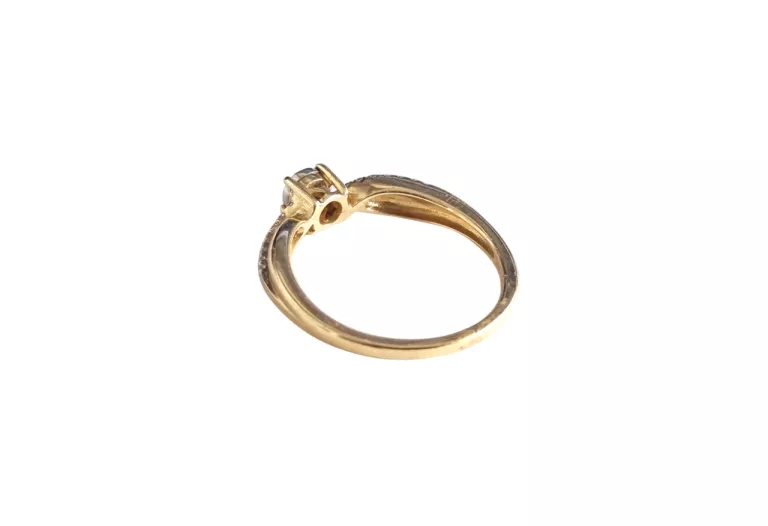 zloty-pierscionek-z-brylantem-585-206g-stan-11323-2