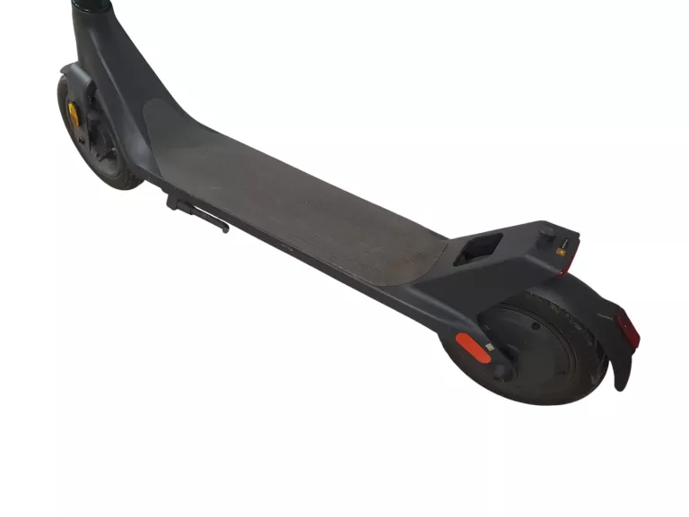 HULAJNOGA XIAOMI ELECTRIC SCOOTER 4 LITE