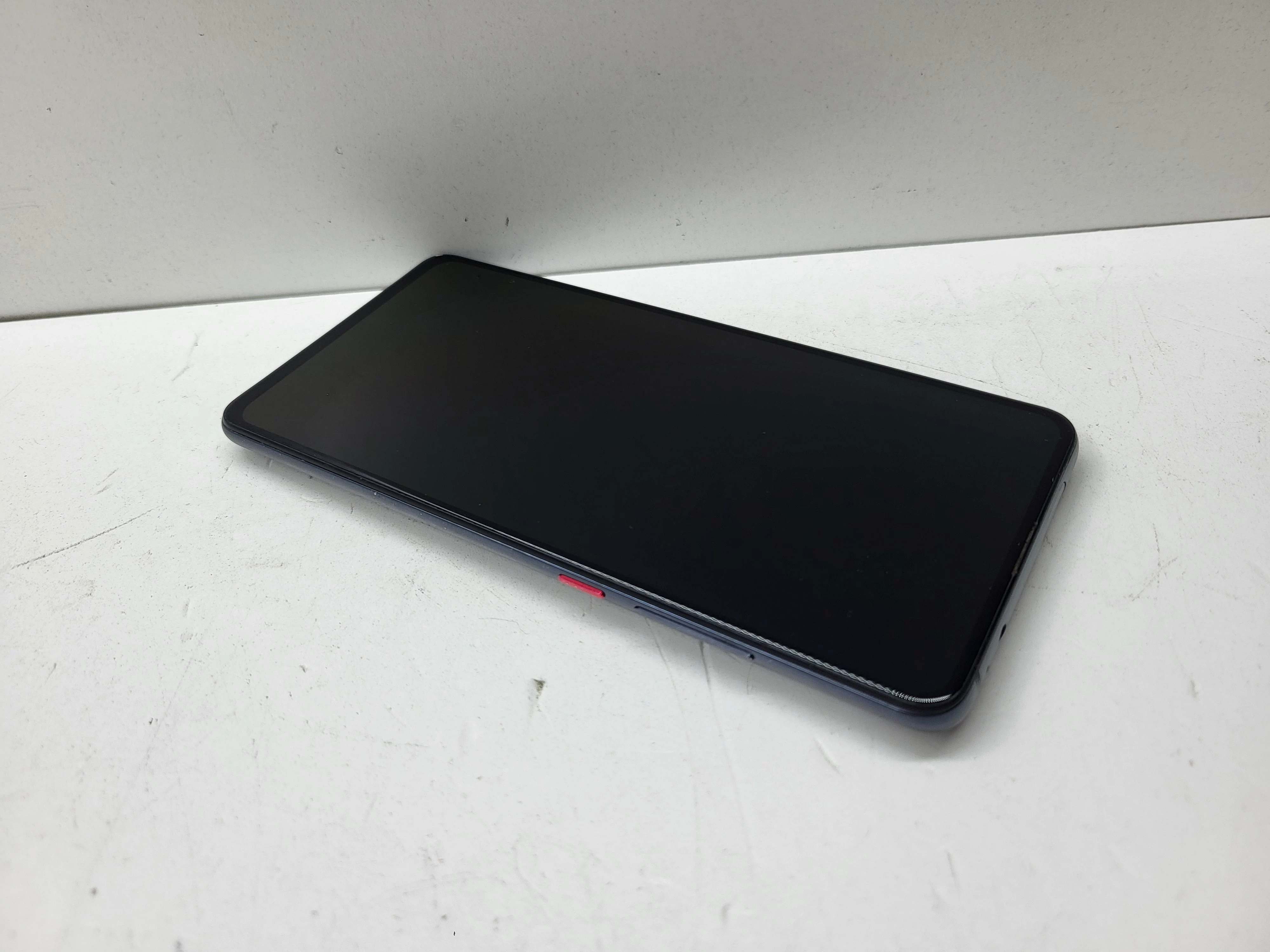 telefon-xiaomi-mi-9t-przekatna-ekranu-639