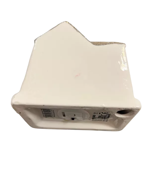 DEKORACJA ŚWIĄTECZNA BIAŁY DOMEK LED