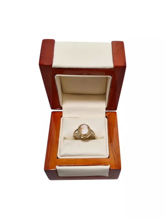 ZŁOTY PIERŚCIONEK Z KAMIENIEM 750 - 1,9G - R.14