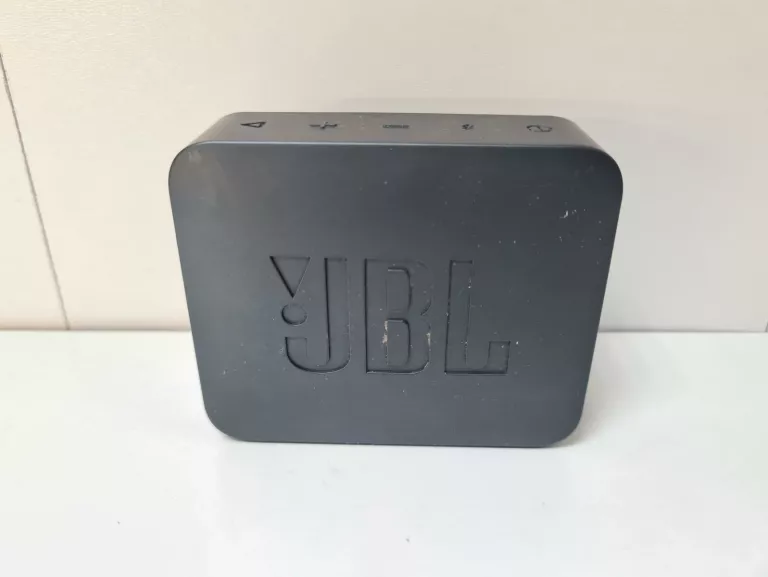 glosnik-jbl-go-essential-stan-11323-2