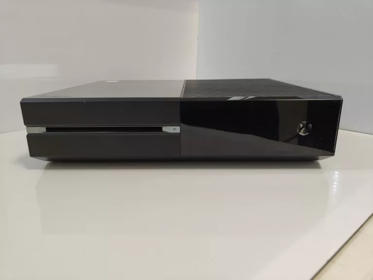 KONSOLA XBOX ONE 500GB BEZ PADA!